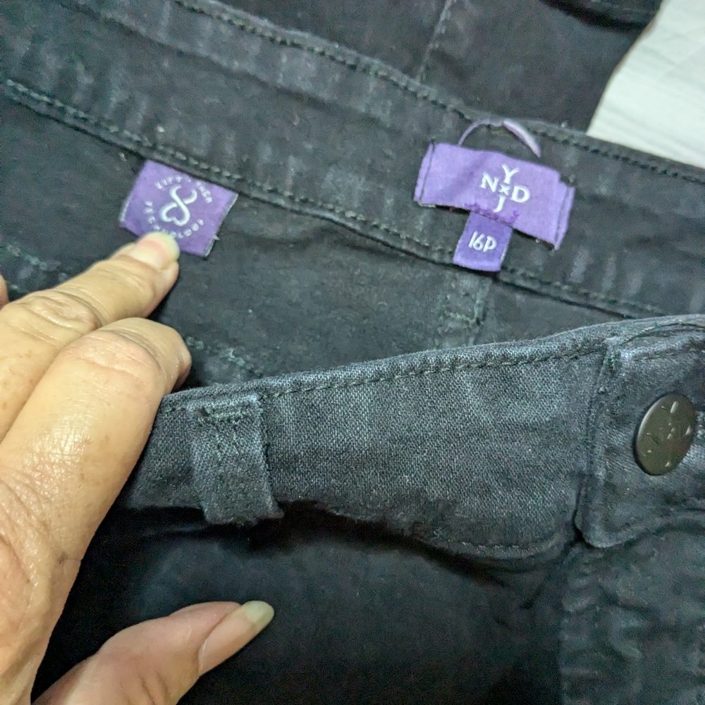 NYDJ Bootcut - Picture 3 of 4